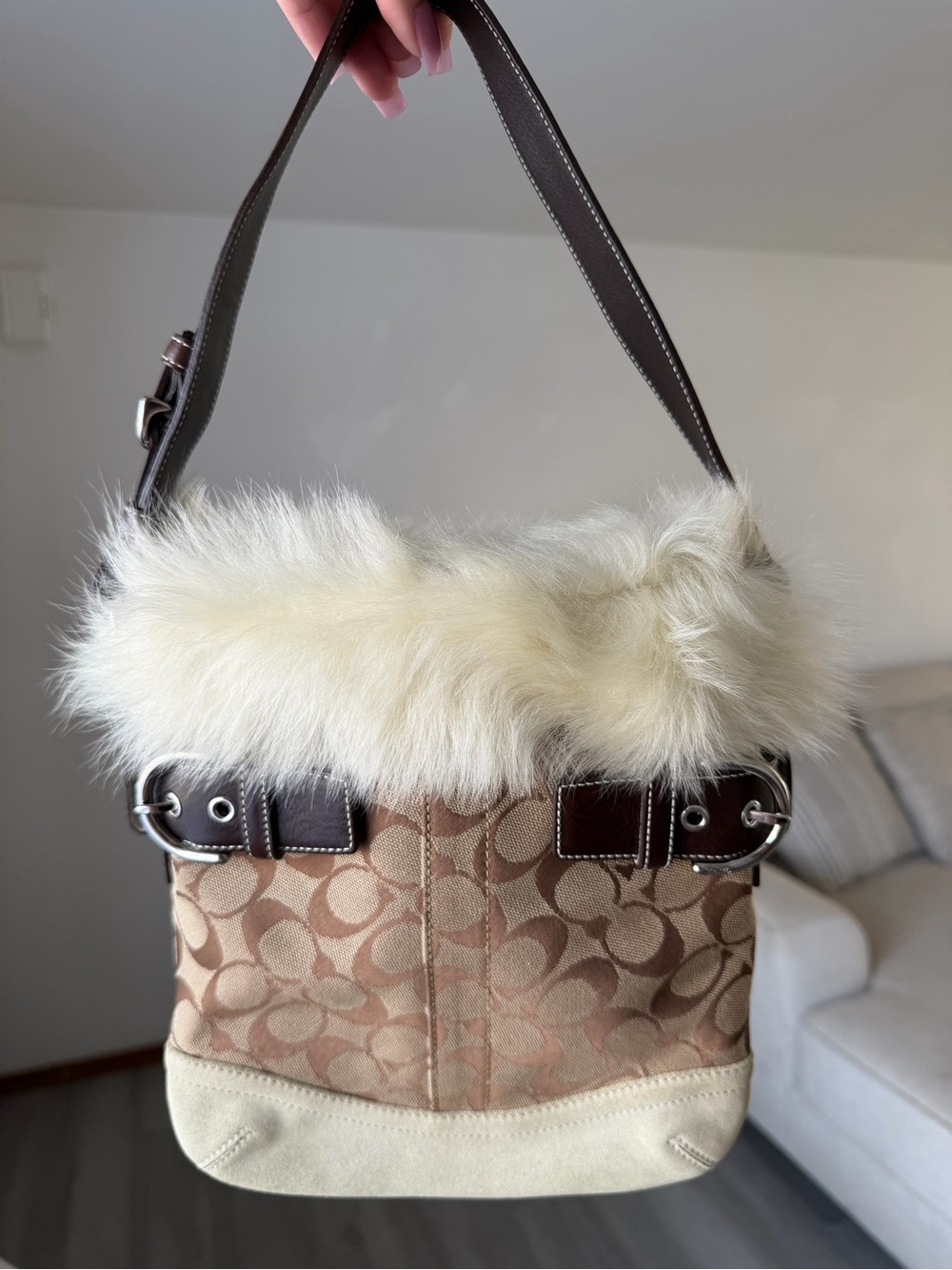 Vintage y2k Coach Brown Signature Canvas Shoulder Bag with Cream Fur Trim